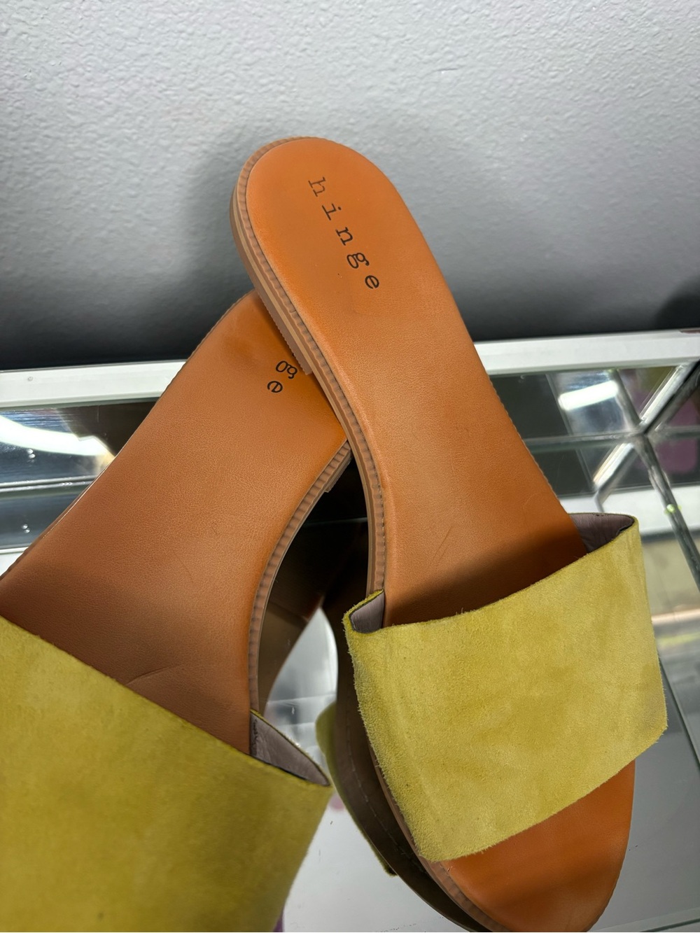 🔥HINGE Sandals🔥